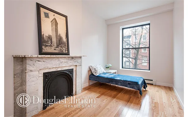 Rented by Douglas Elliman | media 16