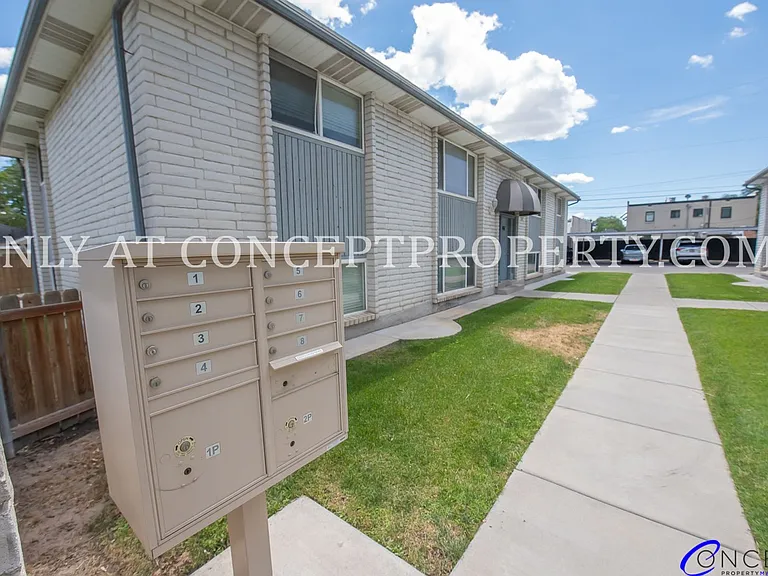 466 E Woodland Ave — Photo 36