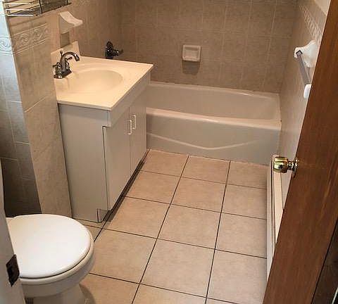 2nd image of 87 Bennett Ave #1