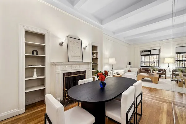 Living room, photo 1