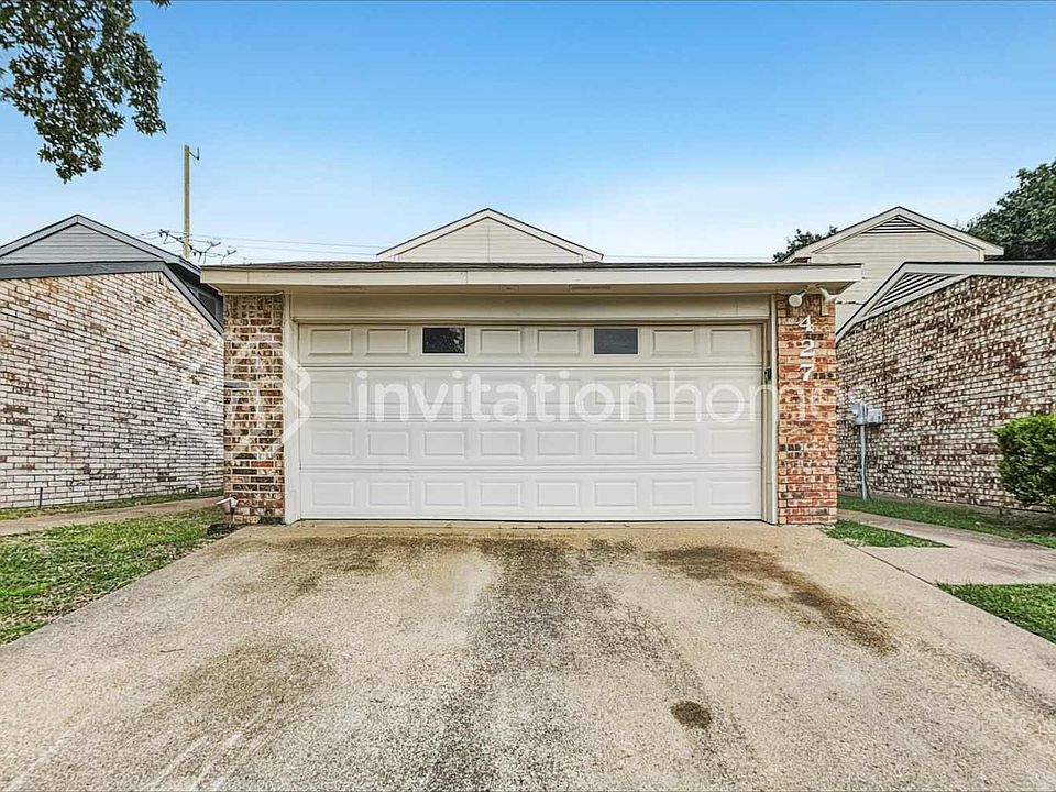 1st image of 427 Dawn Dr