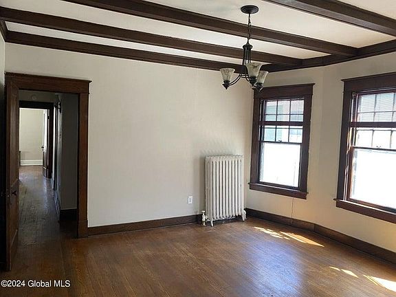 5th image of 663 Hudson Ave #2
