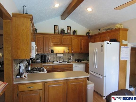 2nd image of 815 Edgewood Blvd