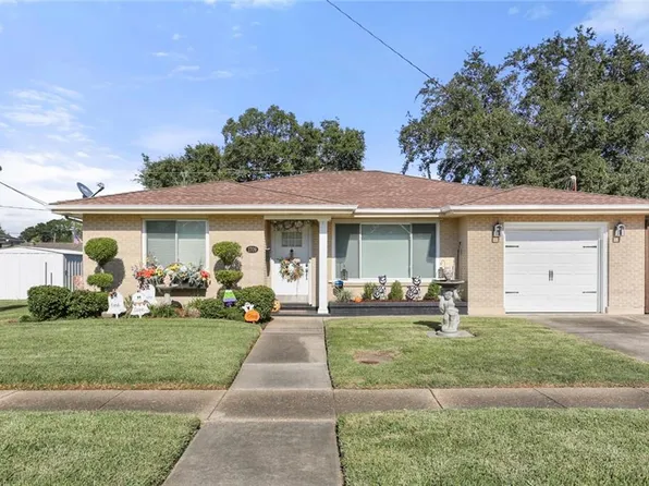 1709 Calder St, Gretna, LA 70053