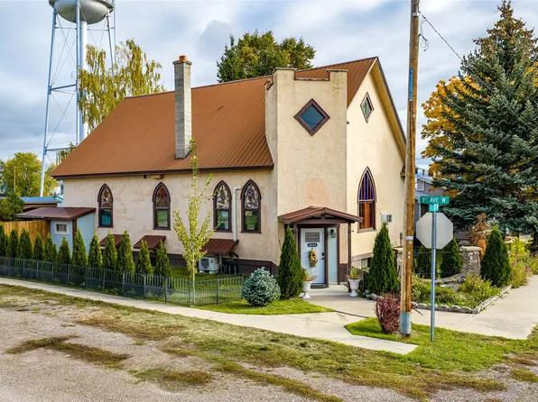 38594 4th St W, Charlo, MT 59824