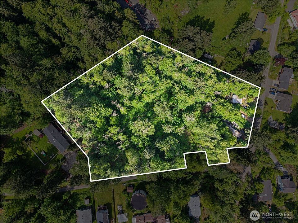 1st image of 475 Larson Street