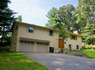 216 Cumberland Rd, Warwick, RI 02886