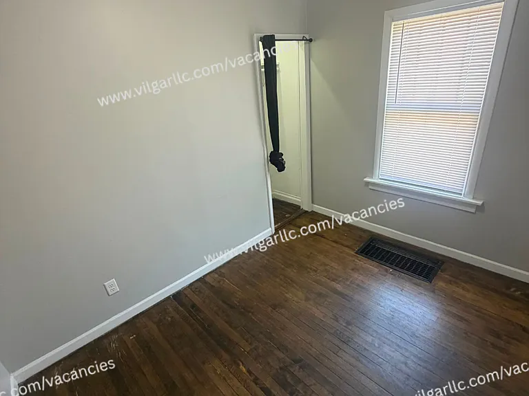 4639 Connecticut St — Photo 25
