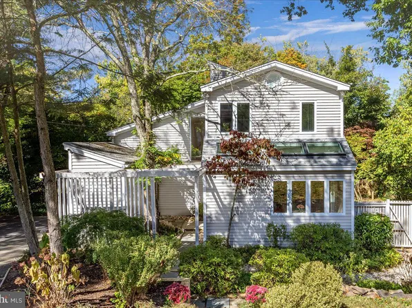 14 Wheatsheaf Ln, Princeton, NJ 08540