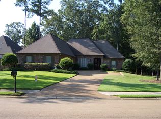 509 Willow Creek Ln, Madison, MS 39110