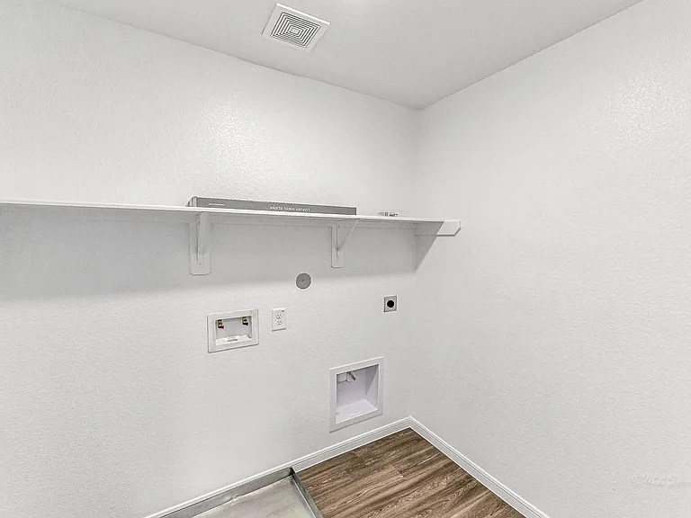 1029 Laguna Cove Dr — Photo 29