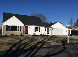 11 Quinlan Ct, Warwick, RI 02886