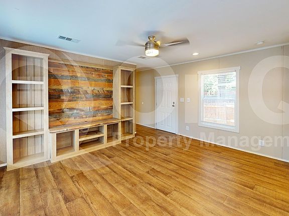 4th image of 7415 Remington Rd