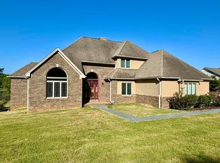 1181 Twin Pines Cir, Tuscumbia, AL 35674