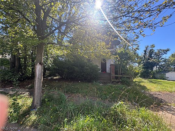 2nd image of 838 Fess Ave