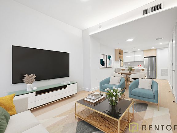 3rd image of 554 W 46th St #216