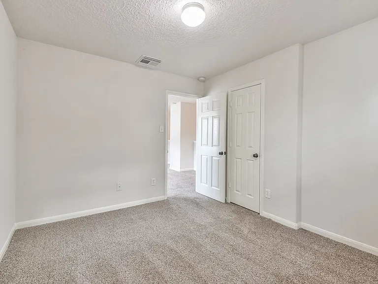 29315 Hickory Terrace Dr — Photo 32