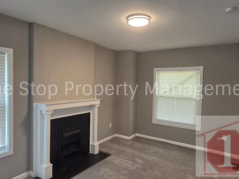2821 Wabash Ave — Photo 8