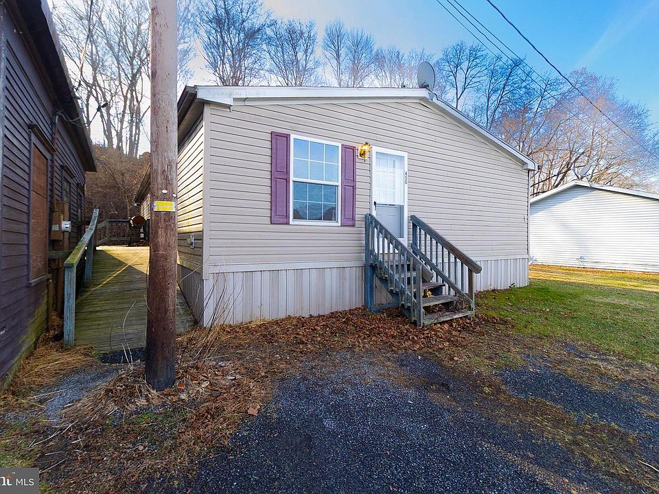 1st image of 450 S 5th St