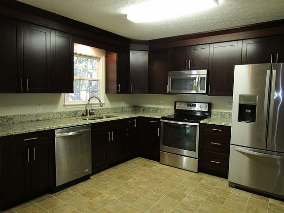 5th image of 22 Canton Ln