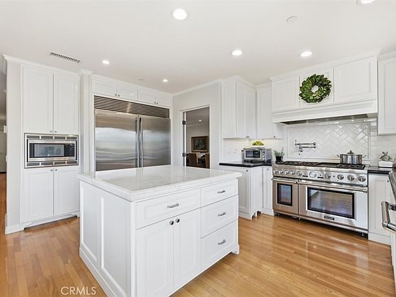 3rd image of 728 Cloyden Rd