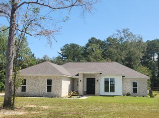 26020 Dennis Nelson Rd, Lucedale, MS 39452