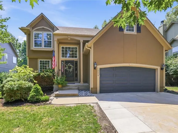 14559 W 152nd Ter, Olathe, KS 66062