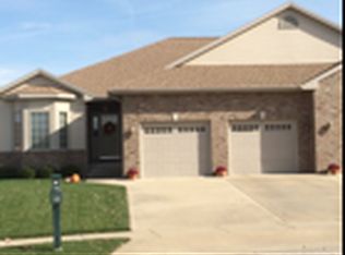 7000 Preston Dr, Springfield, IL 62711