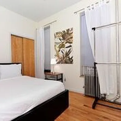 Rented by Eisenberg Exclusives | media 44