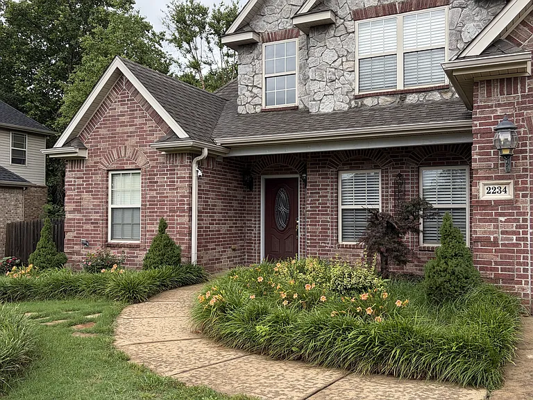 2234 Tall Tree Ln — Photo 2