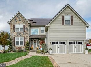 35 Magnolia Ct, Hammonton, NJ 08037