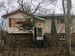 111 Bergen Trl, Hopatcong, NJ 07843