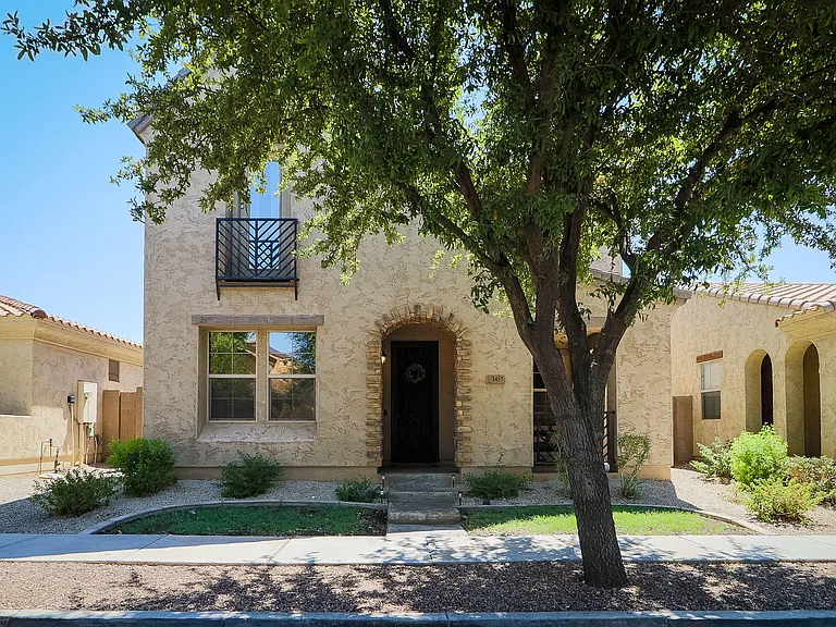 3457 E Orchid Ln — Photo 2