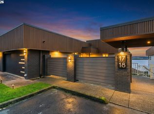 6903 SE Riverside Dr APT 17, Vancouver, WA 98664