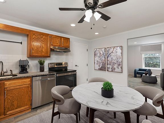 2nd image of 131 Essex St APT 34