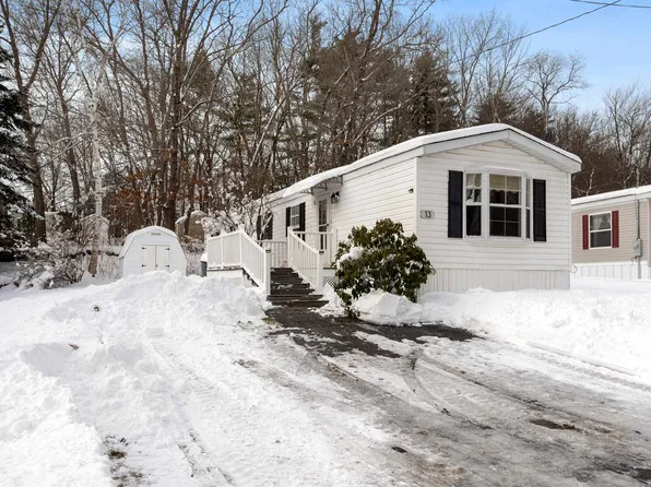 13 Parklane Road, Hampstead, NH 03841