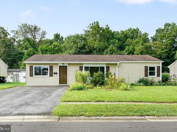 16 Manor Rd, Elkton, MD 21921