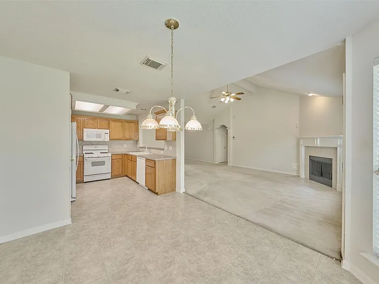 506 Elm Ridge Dr — Photo 15