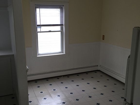 4th image of 65 Tremont St