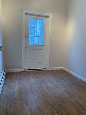 Rented by The Brokerage Group LLC | media 27