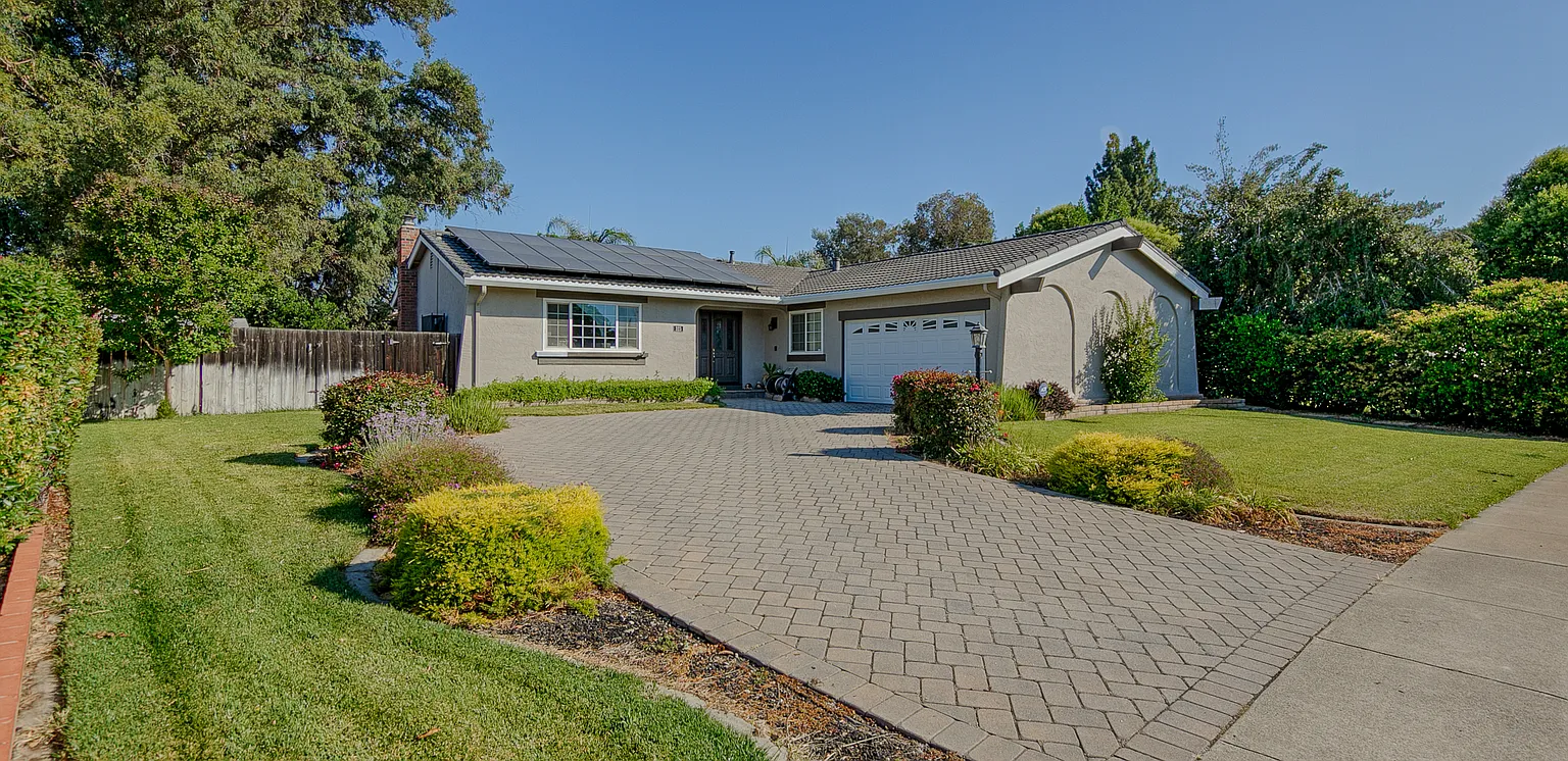 323 Covellite Ln photo 1