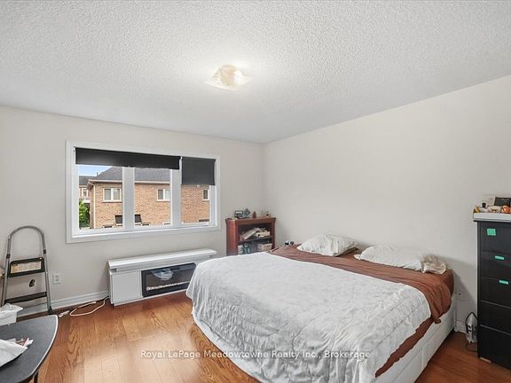 4th image of 68 Game Creek Cres