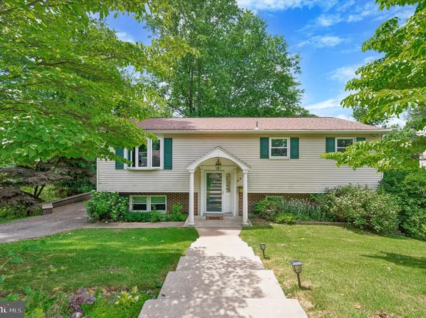 44A Rockwood Rd, Newtown Square, PA 19073