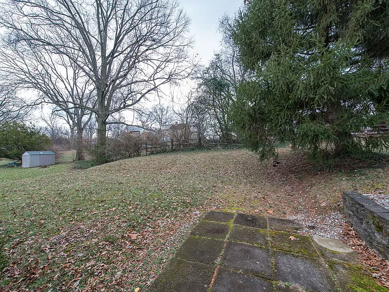 3031 Irvella Pl — Photo 43
