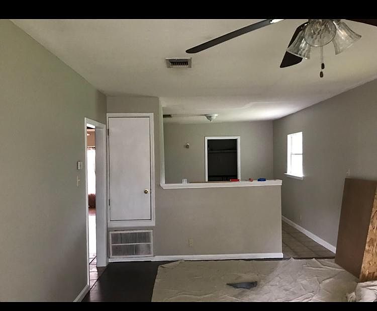 2nd image of 5222 Pettus