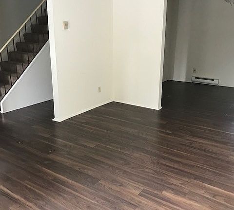 5th image of 71 Baneberry Cres