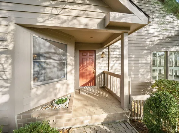 47 Donald Ross Dr, Granville, OH 43023