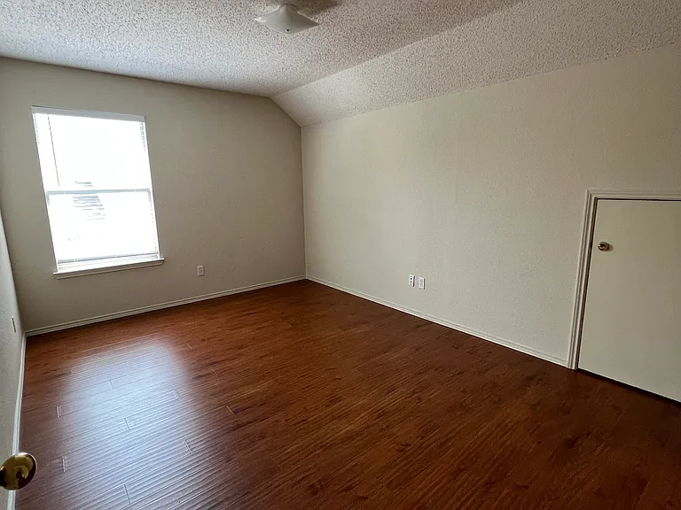 3633 Kimble Dr — Photo 24