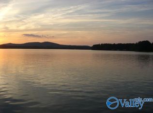 342 Monte Sano Dr, Scottsboro, AL 35769