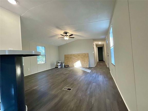 5th image of 624 Lee Road 246